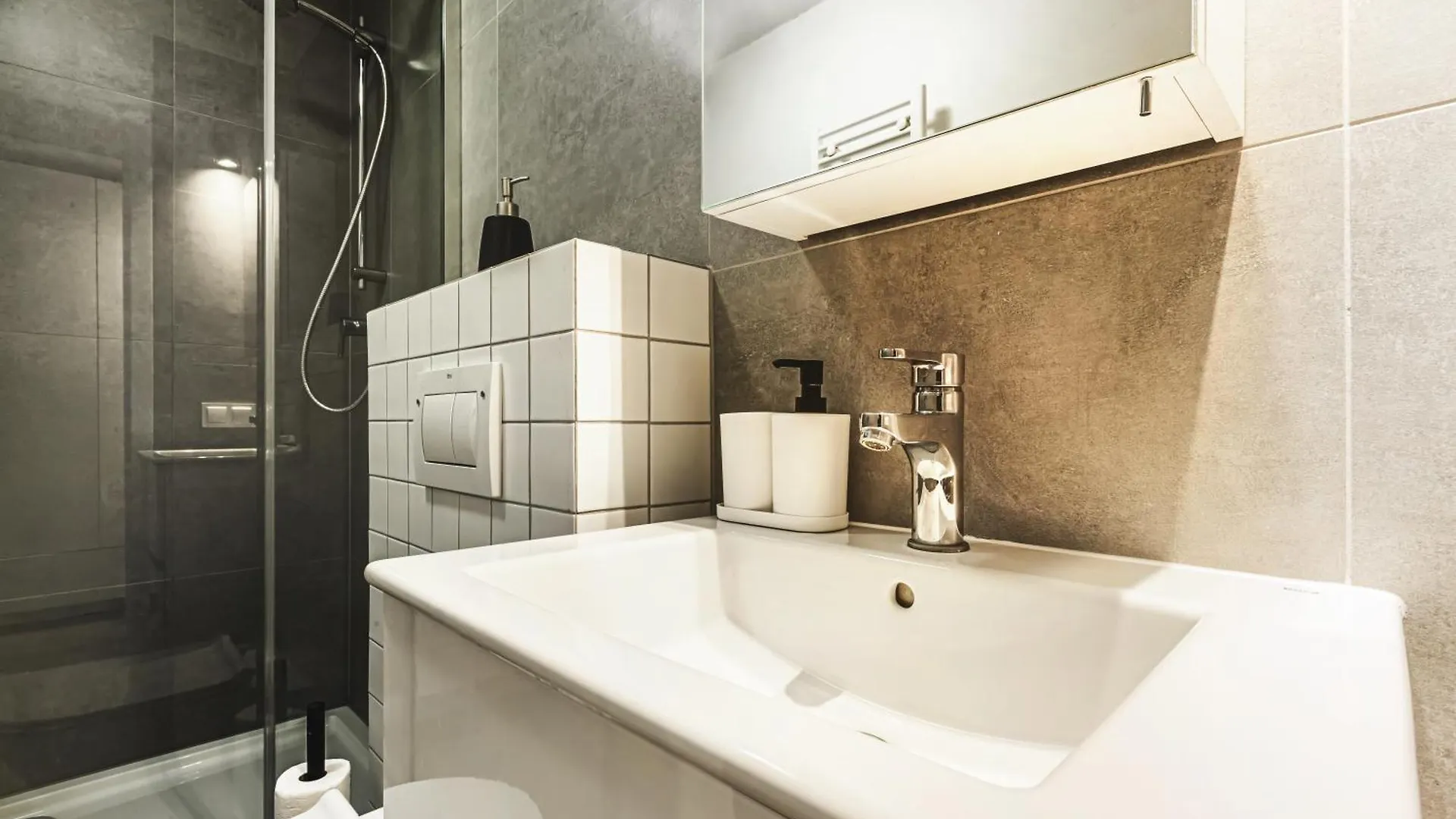 Komfort W Centrum Z Klimatyzacja Wrocław Apartament